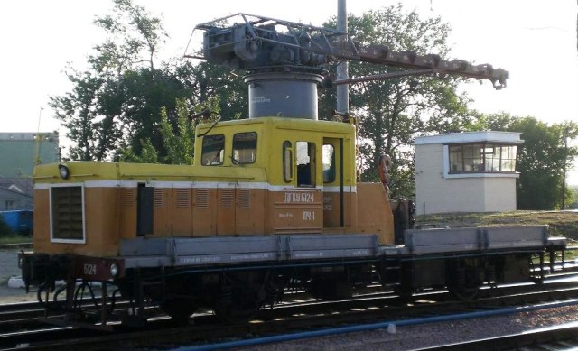 Мотриса ДГКУ-5124 на ст.Ворожба,Украина,август 2010 г..jpg